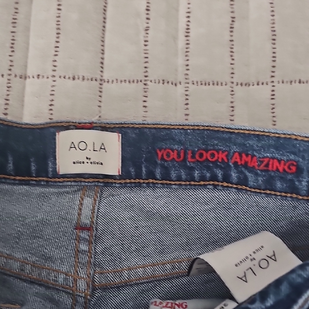 AO.LA By Alice + Olivia - Picture 5 of 9